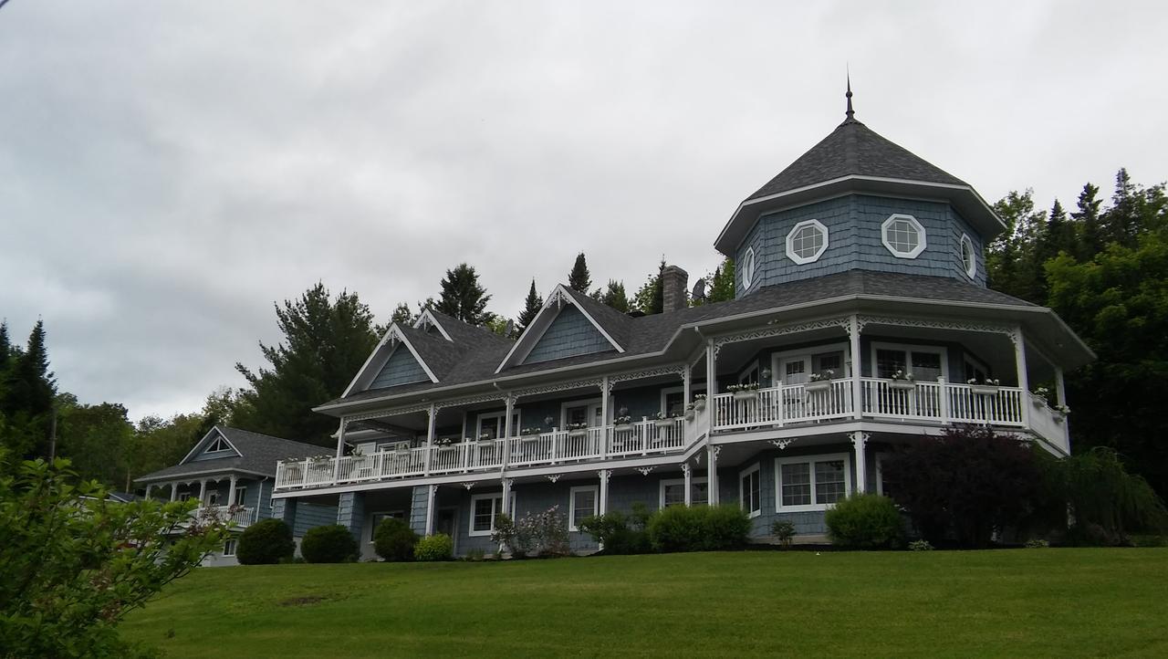 La Maison Bleue Du Lac Wallace Coaticook Bagian luar foto